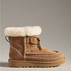NWT UGG Classic Mini Alpine Boots